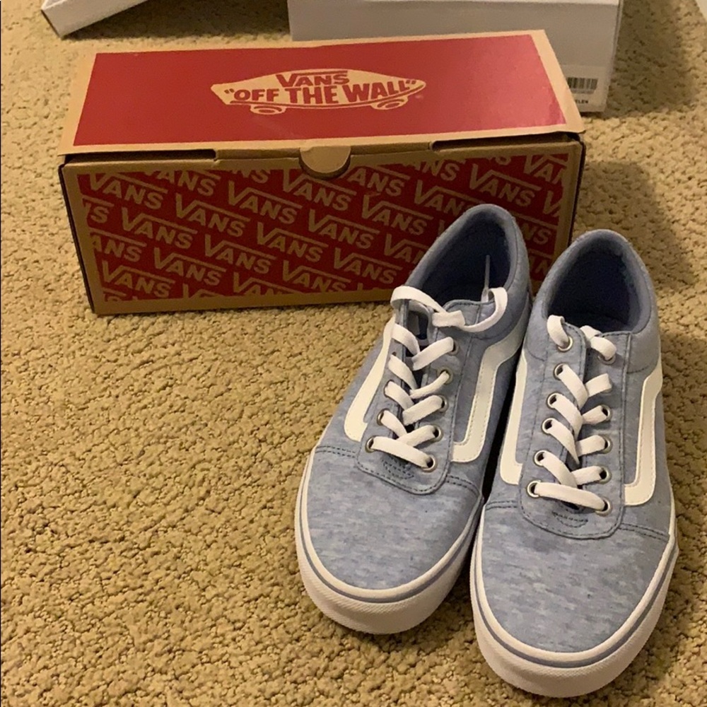 Women’s 8.5 Vans ward speckle blue
